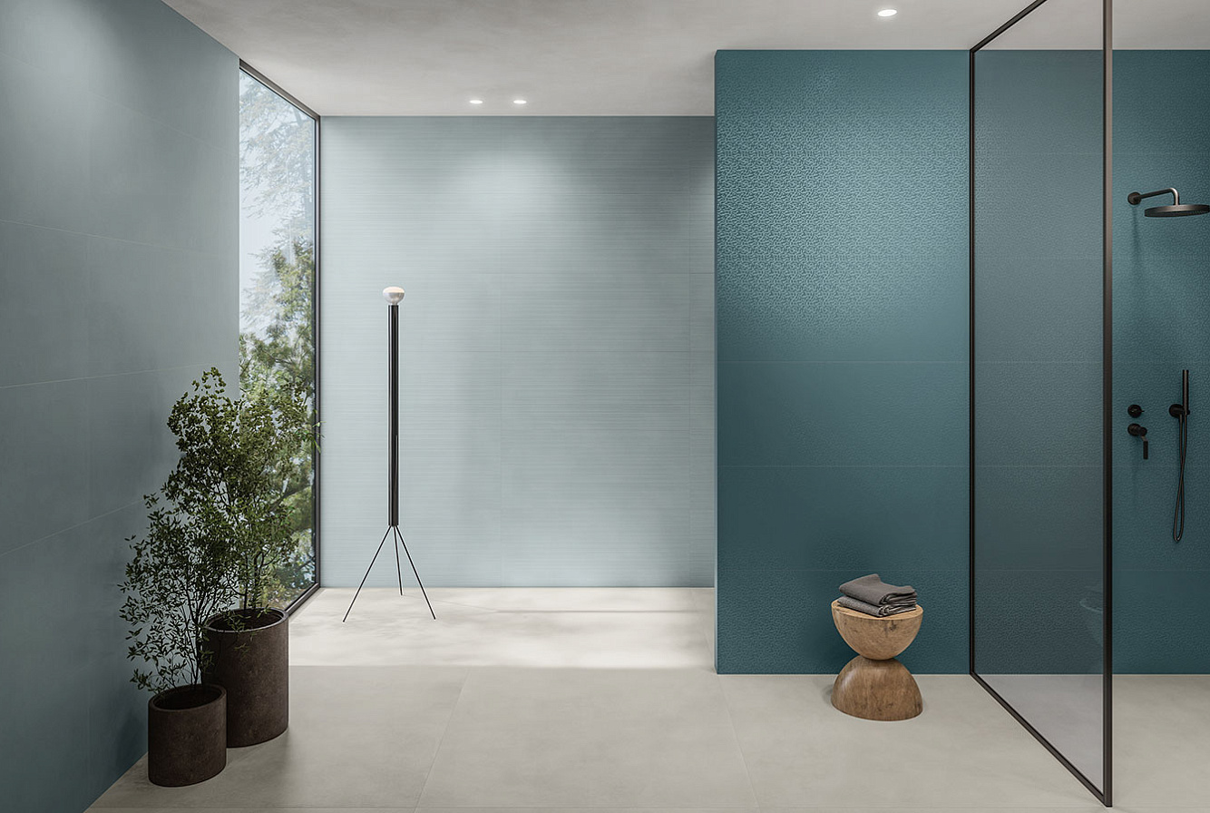 WALL: BOOST COLOR IRIS / FROG NAVY / 3D PLEAT IRIS / FLOOR: BOOST BALANCE PEARL